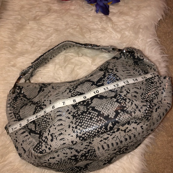 🌺snake print bling handle HOBO bag🌺 - Picture 2 of 9